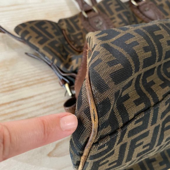 Large FENDI Zucca Canvas & Leather Chef du Jour - Picture 17 of 17